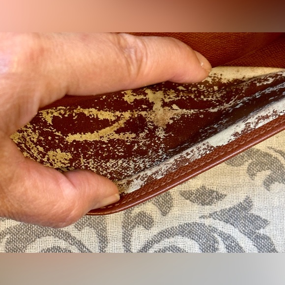 Louis Vuitton Monogram Sarah Wallet - Picture 6 of 12